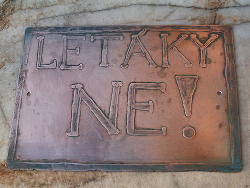 Cedulka leptaná LE TÁKY NE! — foto 1