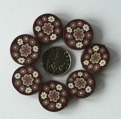 Korálky FIMO - placička průměr 2 cm. — foto 1