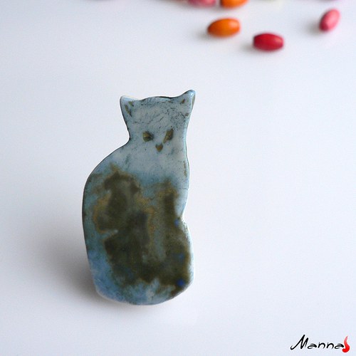 Porcelánová brož s kočičkou Mini — foto 1