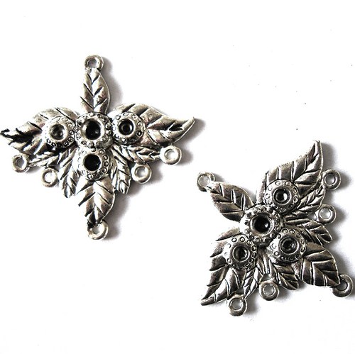 Přívěsek s listy 32x31 mm - 1ks