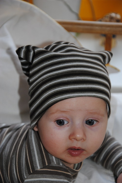 Dětská čepice- khaki 3-6 M — foto 1