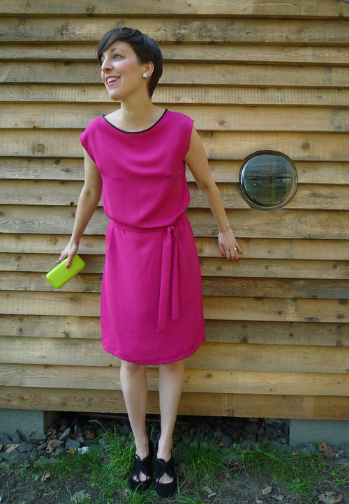 Hedvábné šaty MAGENTA LUFT — foto 1