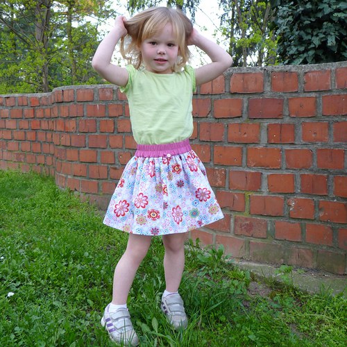 Dětská sukýnka 3-5let — foto 1