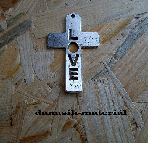 KŘÍŽ "LOVE" — foto 1