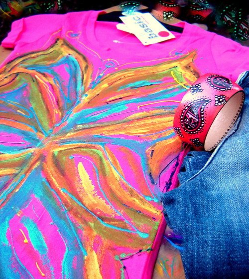 Rucne malovane tricko-extravagantne kridla — foto 1
