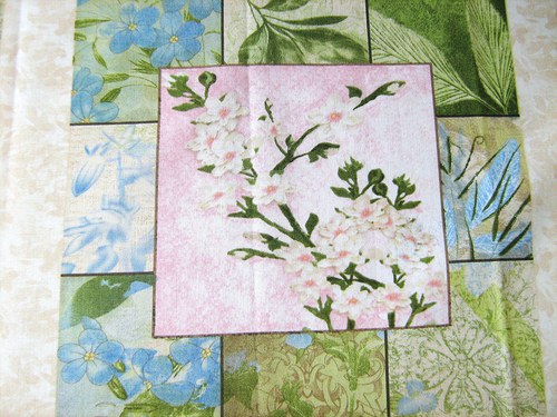Květinový něžný - větší panel 29 x 29 cm