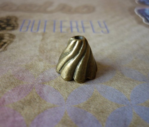 K7 / stáčený kaplík / 11x13x13mm / 2ks