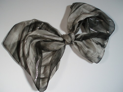 Hedvábná šála Saturn Grey 2 — foto 1