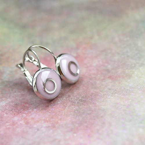 Light pink circles — foto 1