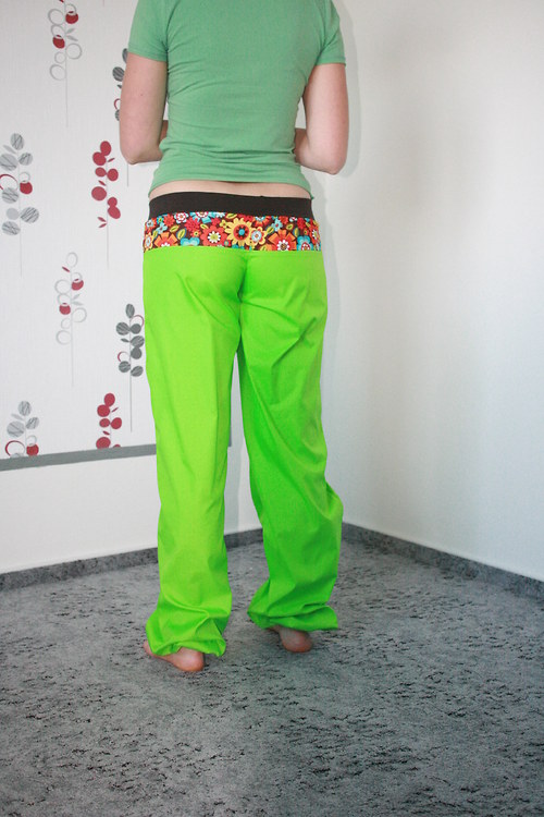 Šustí šustí šusťáky střihu jako " dřeváky" 4. — foto 1