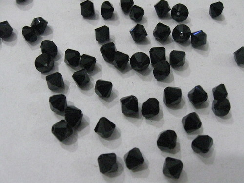 Sluníčka 5mm cca 90 ks-sklo