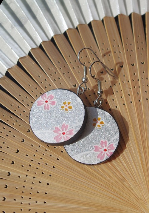 Krásky z Japonska "Gina" (Stříbřitá)