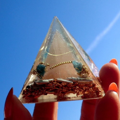 Orgonit P4 - 5x4,5cm - Dvojitá pyramida — foto 1