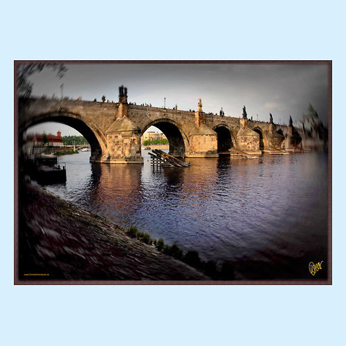 PRAHA KARLŮV MOST VEČER 0142 - 8909
