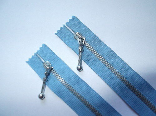 Zip s ozdobným táhlem, 14 cm — foto 1