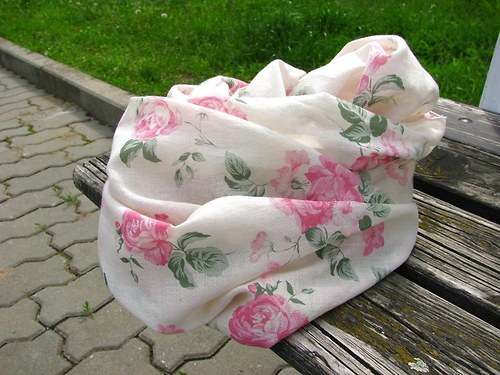 Nákrčník Sleeping Beauty — foto 1