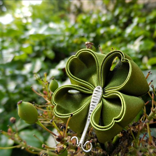 Kanzashi brož Clover — foto 1