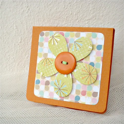 Post-it bloček: oranžový s knoflíkem — foto 1