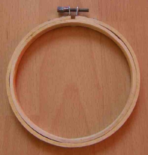 Dřevěný kroužek - průměr 15cm