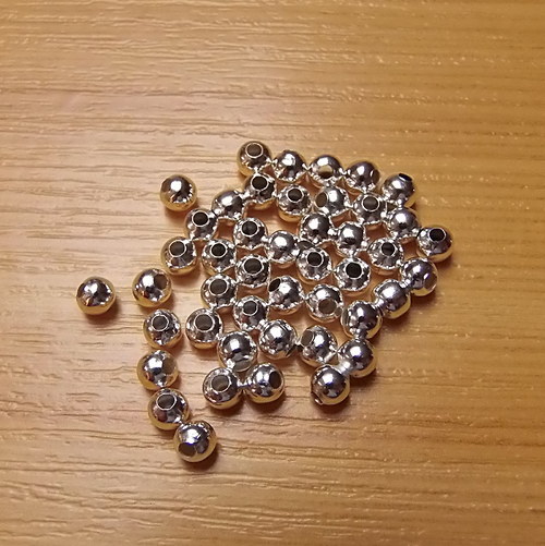 Stříbrné korálky - 4 mm - 100 kusů