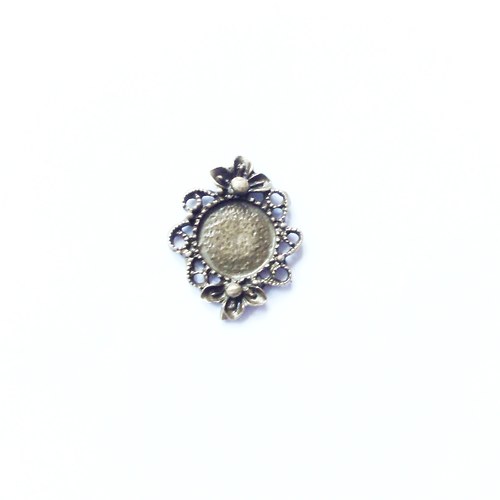 VÝPRODEJ - Lůžko s květinkami 27x21 mm (2 ks)