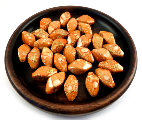 Korálky vrtulka stříkaná oranžová 10x20mm, 10ks