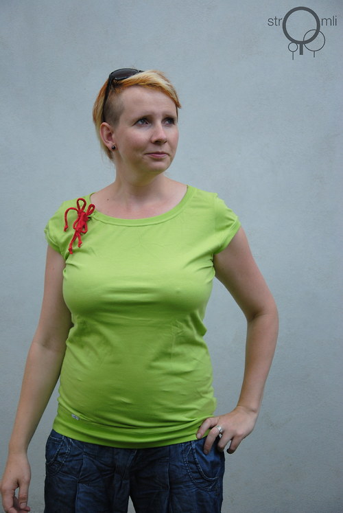 Zářivě zelené triko, vel XL — foto 1