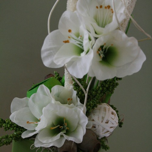 Celoroční dekorace s bílým Amarylisem — foto 1