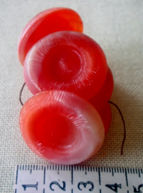 Skleněný knoflík