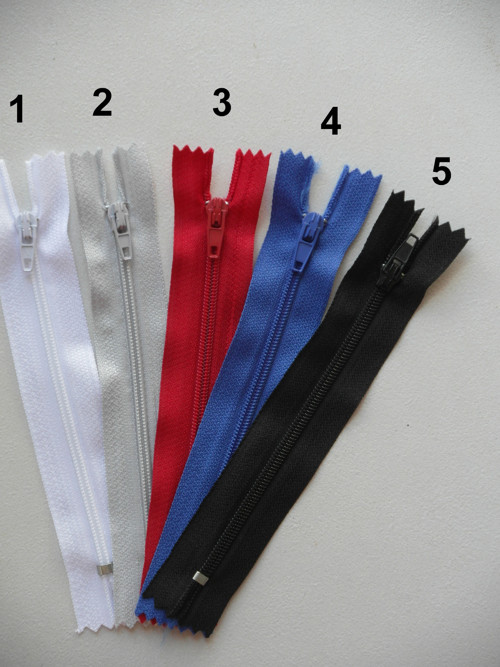 Zip nedělitelný 12cm — foto 1