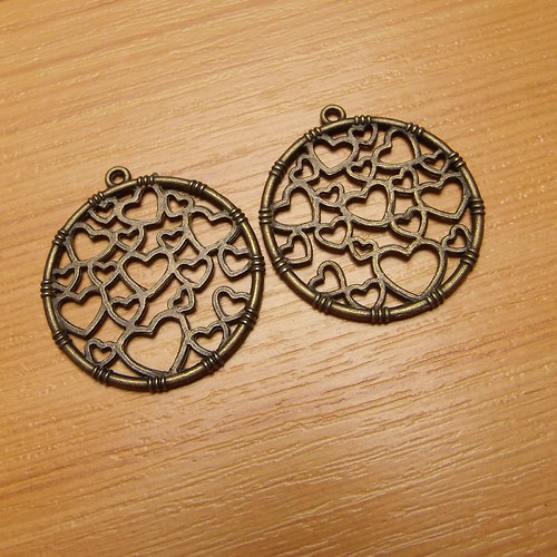 Filigrán se srdíčky - starobronz - 35x32mm