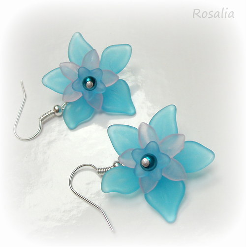 Lilly - aqua