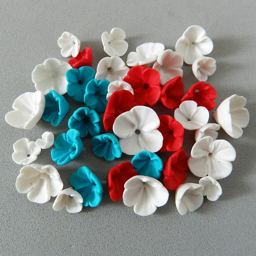 Fimo-květinky mix - 38 ks — foto 1