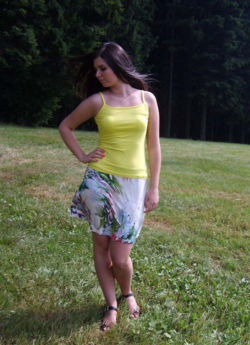 Sukýnka barevná — foto 1