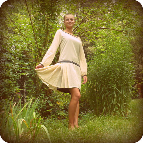 Retro - šaty — foto 1