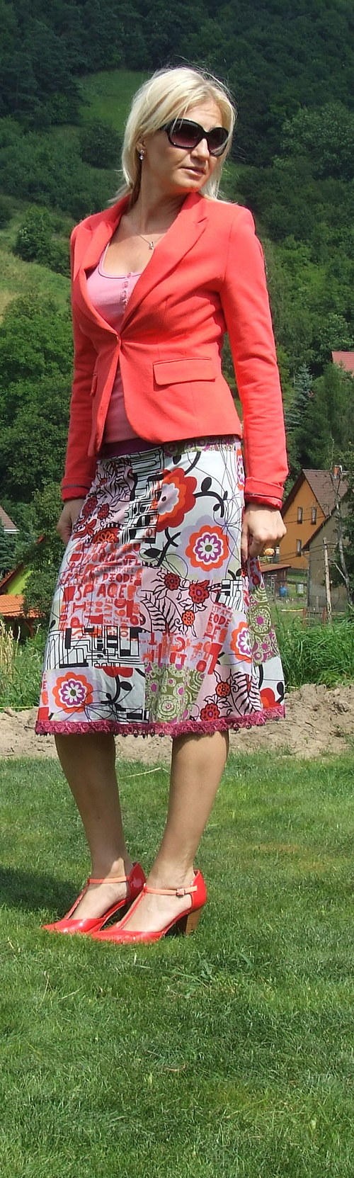 Sukně — foto 1