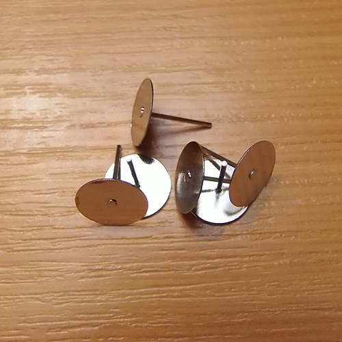 Puzety s ploškou 10 mm - platina - 10 kusů