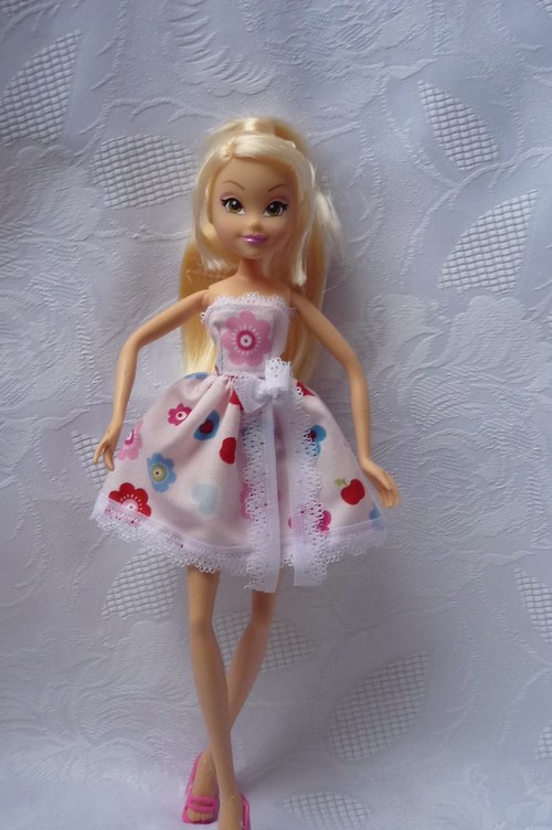 Krátké šaty pro Winx — foto 1