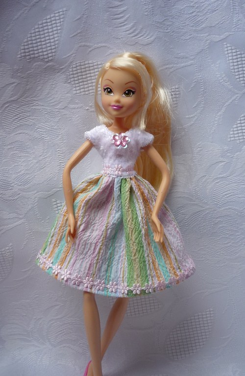 Letní šaty pro Winx — foto 1