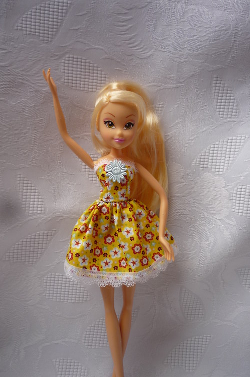 Krátké šaty pro Winx — foto 1