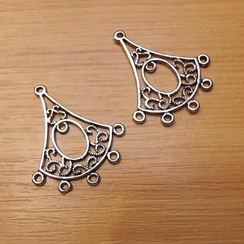 Ramínka - starostříbro - 28mm x 33mm - 2 kusy