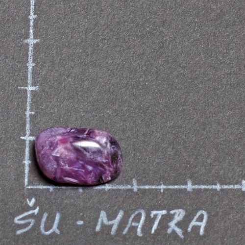 Čaroit — foto 1