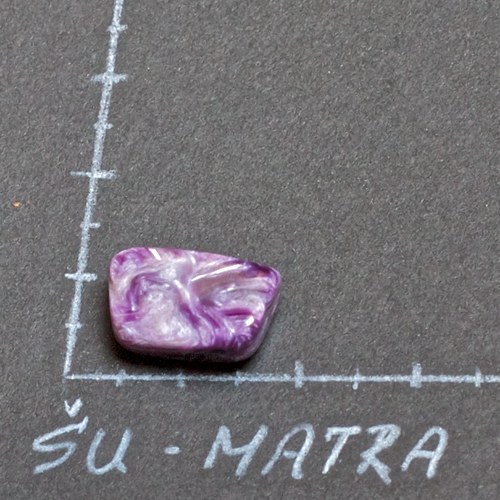 Čaroit — foto 1