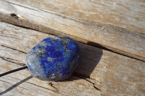 Vrtaný lapis lazuli č. A9446 — foto 1