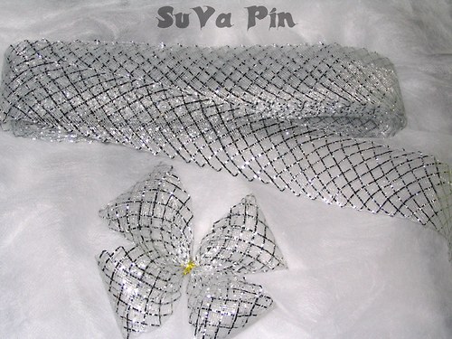 Stuha nylon š.4,5cm stříbrná ; 2 m