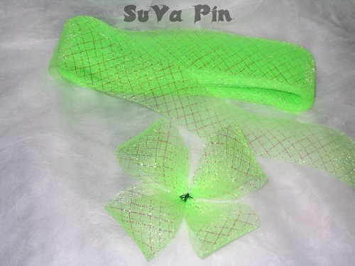 Stuha nylon š.4,5cm zelená ; 2 m