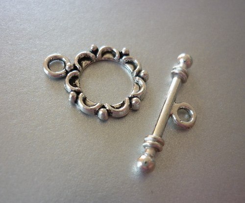 A9 / americké zapínání kytička / 18x14x2mm