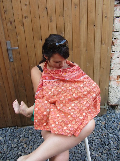 Přehoz na kojení - Indie — foto 1