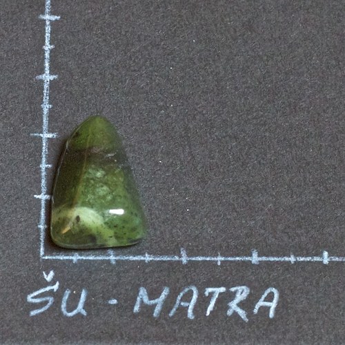 Nefrit — foto 1