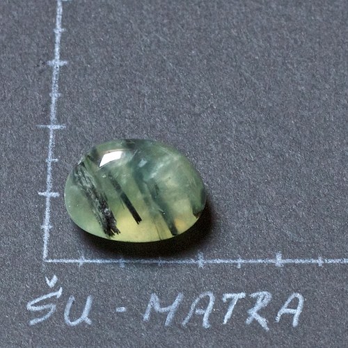 Prehnit s epidotem — foto 1